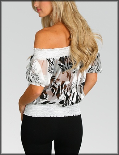 MISSES BLACK AND WHITE ANIMAL PRINT TOP ONE SIZE FITS MOST SMALL 